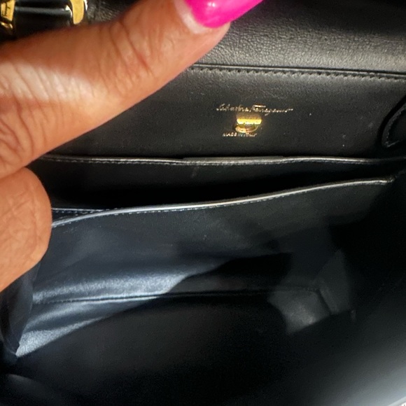 AUTHENTIC Salvatore Ferragamo Trifoluo Top Handle Bag Woven Leather Medium - Picture 10 of 16